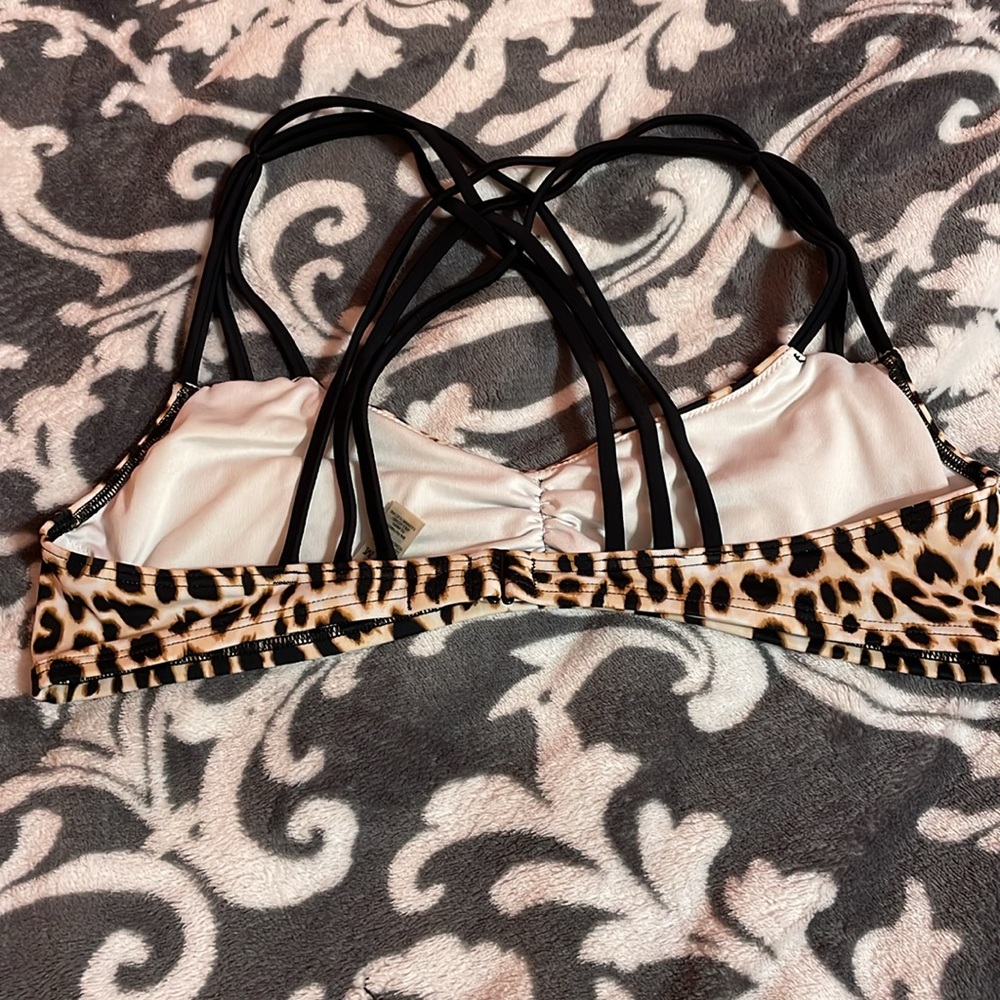 Pink leopard bikini top - Picture 2 of 3
